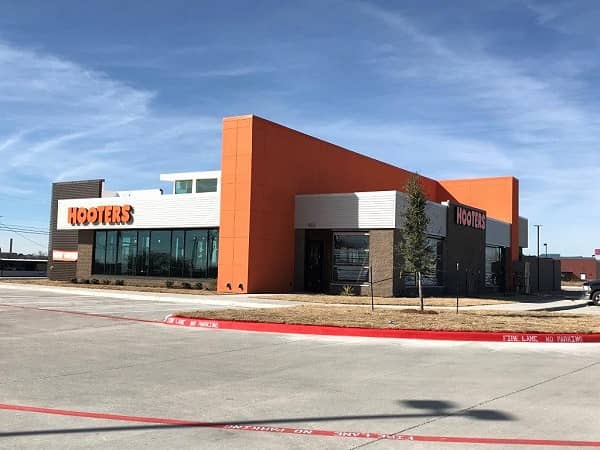 Hooters Opens Latest Texas Location in Abilene