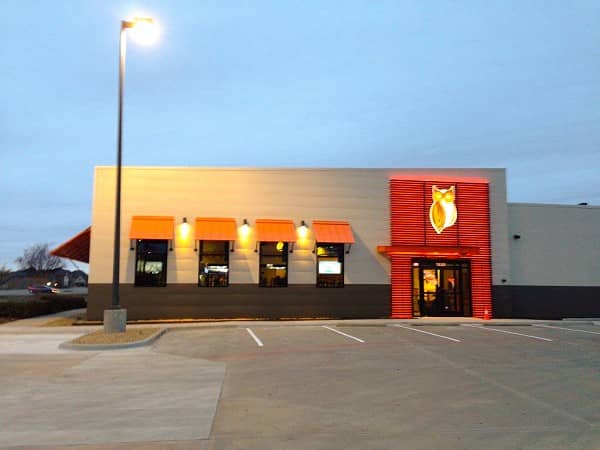 Hooters Opens Newest Location in North Irving, Texas