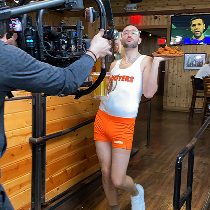 Barstool & Hooters